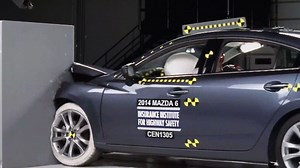 Small overlap crash test - Video