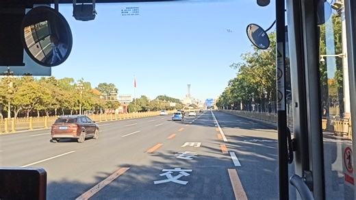 北京公交52路（天安门西--天安门东）