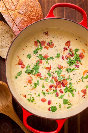 The kind of chowder that gets better with every spoonful 😍 Recipe: https://natashaskitchen.com/clam-chowder-recipe-video/ | NatashasKitchen.com
