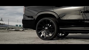 Check out the Blaque Diamond BD40 wheels, available now in 22-26" 5/6 lug fitments. Shown with optional floating center cap design. 👉 https://www.bbwheelsonline.com/blaque-diamond-bd-40-rims-wheels-black-silver-brushed-face/ #blaquediamond #floatingcaps | BB Wheels