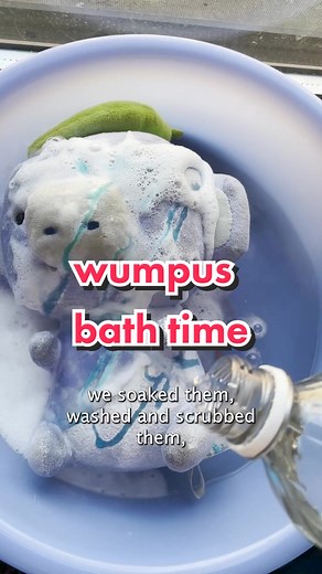 Wumpus Plushie Bath Time Fun
