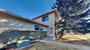 Townhomes for Rent in San Francisco West, Lakewood | Apartments.com