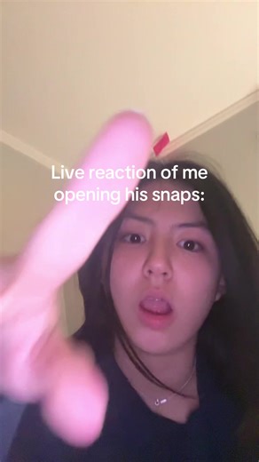 And it’s prob just of his eye! #huzz #snapchat #livereaction #relationships #crush