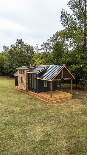 Timbercraft Tiny Homes | Luxury Custom Homes on Instagram: "Tell us what you think of our newest tiny home in the comments below! 🏠 Hidden Mountain Tiny Villa 📷 @swopefamilyadventures & @mikewilltravel ➡️ Stay with us @highland_cottages 🔑 Live with us @hidden_mountain_tiny_villas"