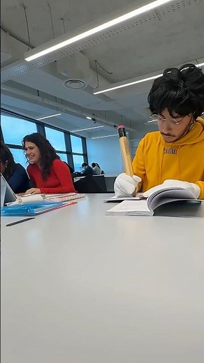 Une journée spéciale à la bibliothèque 📚😂