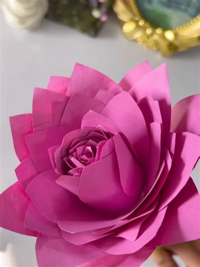 DIY Aesthetic Lotus: Create Stunning Origami Art