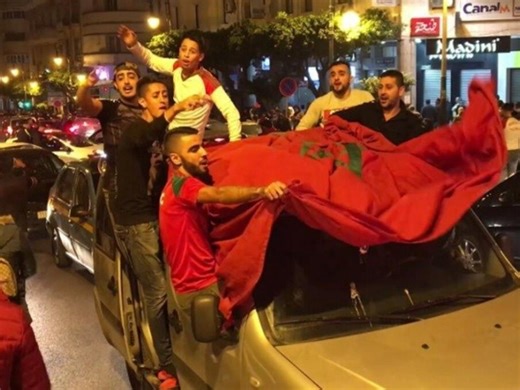 La fiesta en Marruecos: caravanas a las 2.00 de la mañana