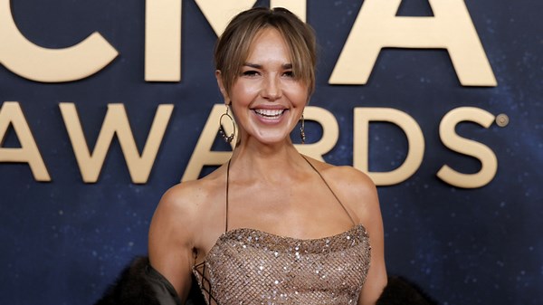 Before-and-after pics highlight how Arielle Kebbel's face has changed