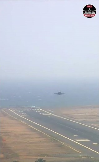 F-18 FIGHTER JETS in Lanzarote Airport | LanzaroteWebcam