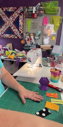 #tiktoklive #livehighlights prepping blocks to sew later. Working on blocks from the 100 modern blocks by Tula Pink. #shipahug #indigeousvoice #tulapink