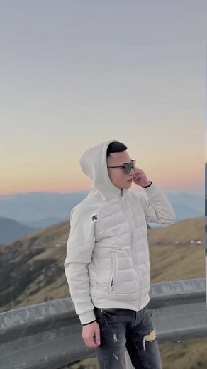 我們都閉口不提 這跨不過的距離#台中 #武嶺#fyp