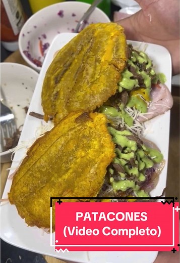 Deliciosos Patacones Zulianos con Carne Mechada