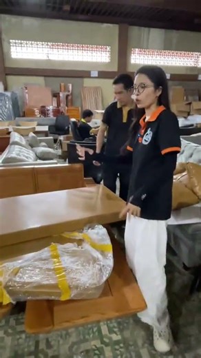 🔥 XẢ KHO SOFA GIÁ RẺ TẠI GỐC: Bạt Ngàn Sofa Nệm, Bàn Sofa Mặt Đá ✨ Mới 95%