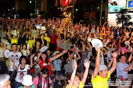 函館夏の一大イベント！港まつり「いか踊り」の歴史と見どころ