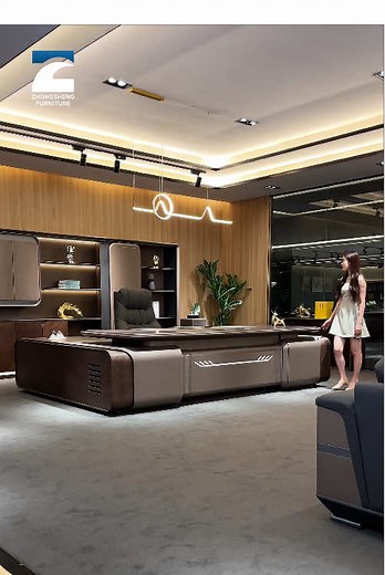 This CEO’s desk won over 2000 orders during this year’s Home Expo#bossdesk #executivedesk #officedesk #officefurniture #luxuryfurniture #chinafurniture #furniturefactory