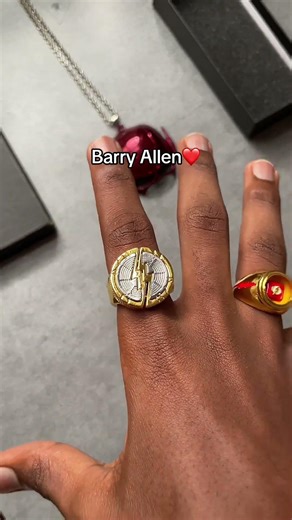 The flash inspired rings #barryallen #justiceleagueunlimited #grantgustin #flashcw