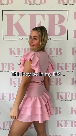 Featuring the new frilly skirt set in light pink 🍬💓 #thisboybeinmydmsayimpretty #thisboybeinmydm #frilly #ruffle #outfit #coord #fyp