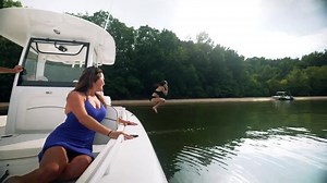 40K views · 1.6K reactions | We present to you…the all-new Escape 28! #seahuntboats #seahunt #escape28 #yamahaoutboards #gemluxfishing #jlaudio #centerconsolesonly #garminmarine | Sea Hunt Boat Company | Facebook