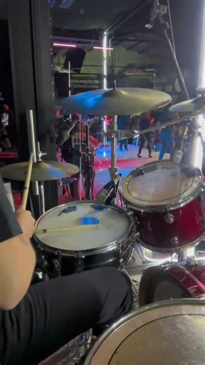 What song is this? 🫨🥁