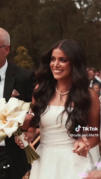 when he exceeds your first look expectations…🥹❤ #firstlook #firstlookreaction #firstlookwithgroom #weddingtiktok #fyp #weddingday #groomsreaction #weddingdress