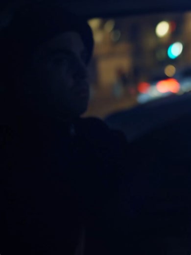 BREAKING: The Louvre reports another disappearance of an unusual “artwork”: the Loop Living Cocoon™. According to sources, the object has now safely returned… to nature. 🌱 Some things belong in a museum. Others belong in nature. #Loopbiotech #Livingcocoon #louvre #art #mushroom #cerceuil #champignon #earthrise #furever #urn