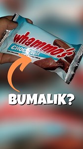 WHAMMO’S Long before today’s popular snack cakes, Whammo’s ruled Filipino lunchboxes. A beloved 90s treat, this soft chocolate bar with a rich fudge or marshmallow filling became a staple baon for school kids. Its sweet, fudgy taste made it unforgettable, and its boat-shaped design set it apart from others. Many compared it to the American Twinkie, but Whammo’s had its own unique Filipino charm. Though it disappeared from shelves in 2004, the nostalgic pull was so strong that it made a limited r