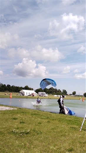 Skydiving 🪂 Swooping 🦅 Swimming 🏊 | Canopy piloting Championship #shorts #windy
