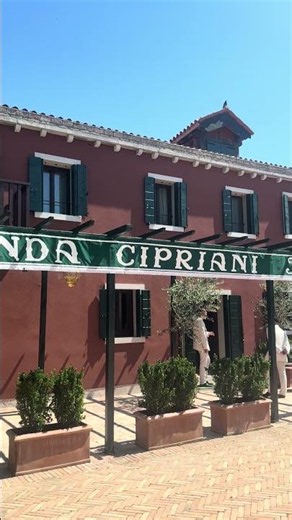 Dopo tre anni di lavori riapre la Locanda Cipriani a Torcello #venezia #torcello