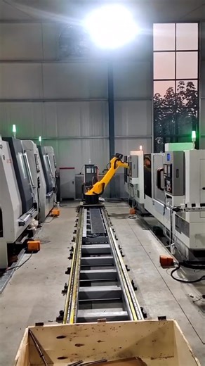 MICCLAN linear motion | Collaborative Robot on a Linear Track in Action! 🤖🛤️ #CobotSolutions #Automation #LinearRailSystem | Instagram