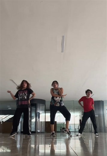 GNARLY💚🫦 @jaemin's gf @✨ 𝒥ℋ𝒪𝒩𝒜𝒯𝒜𝒩✨ @KATSEYE #kpop #ganarly #nextiondc #dancecoberkpop #dancecover #challenge #xybca #kpop #kpopfypシ #baile #trends #blackpink