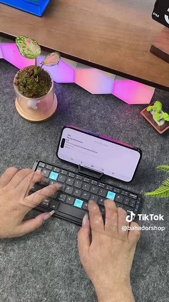 Revolutionize Your Typing with a Foldable Keyboard