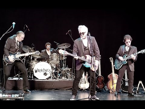 THE WEEKLINGS - "That Thing You Do" (The Wonders Cover)(Official Live Video)