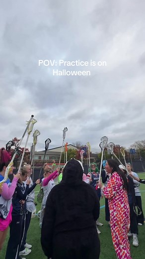 Spooky Hounds loading.. 🎃#lacrosse #halloween #wlax #halloweencostume #spookyseason @Moravian Athletics