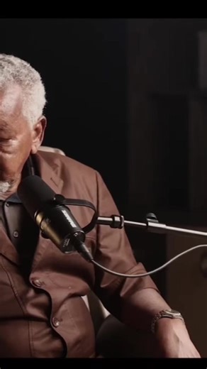 #CapCut 42 Sano Jacayla Maanta ayaan ujec lahay Muxubo : Abwaan Shube : #viraltiktok #fouryou #jacayl🔐 #fybシviral @Abdijaliil Osman