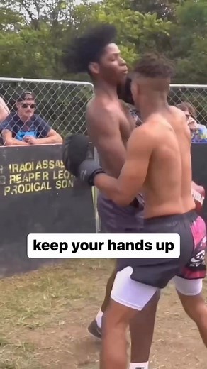 A lesson from @streetbeefs ....keep your hands up #MMA and #fight fans! 😮😮😮💀 | MMA Hype Watch