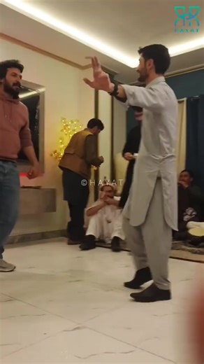 Chitrali Dhol Dance Performance by Waqar