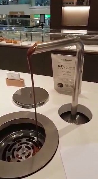 Chocolate dispenser#chocolatemelter