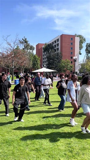 The energy on USC campus today? Unreal!! #USC #BlackHistoryMonth #CampusLife #CollegeVibes #CampusEnergy