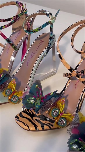 Butterfly Vibes 👠 🦋 #betseyjohnson #butterfly #butterflyvibes #heels #spring #vintagebetseyjohnson #fashion