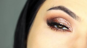 44 reactions | 5 steps to a gorgeous glitter smokey eye? YES PLEASE! Watch The Make-up Chair - Sineadycady's new makeup tutorial - https://youtu.be/I-kta9OvdZs ✨ #BBTVfam | RHEI | Facebook