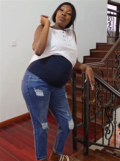 Oh yes!we have the best and comfy maternity jeans.available in different colors and sizes💖 #mumlife #pregnancy #pregnancytiktok