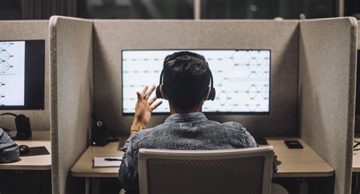 FCC weighs English proficiency rule for call center workers abroad