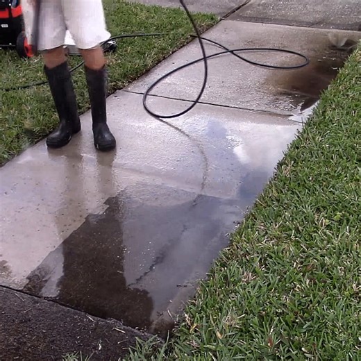 7.4K views · 41 reactions | Power washing my sidewalk. #satisfying #asmr #powerwash | Something 2LookAt | Facebook