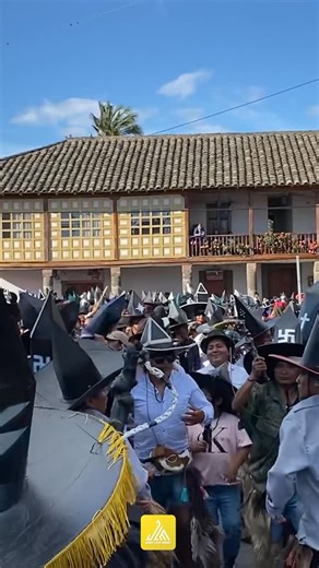 #native #southamerica #nativepride #ourlandourstory #nativeamerican #mexicantiktok #indigenoustiktok🖤💛❤️ #chicano | Indigenous Revolution