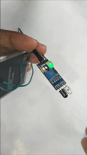 How Infrared (IR) Sensor Detects Objects? | Easy Electronics Tutorial