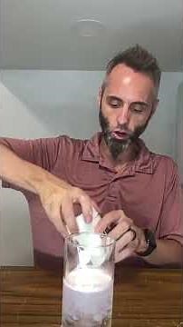 Mixing the Colostrum Powder