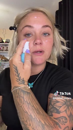 Creative Ways to Connect on Facetime with Your Bestie