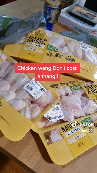 Walmart deals! OMG 😲 We bought 8 tray of wings today for $21!!! $2.70 a tray, dirt cheap. If you ❤ wings, hurry and buy at Walmart. #chickenwings #chicken #deals #dealsandsteals #dirtcheap #getit #getitnow #dirtcheapfinds #dirtcheapdeals #walmart #walmartfinds #lovechicken #lovechickens #hurryup #hurry #fypviralシ #fypage #fypシ #fyp