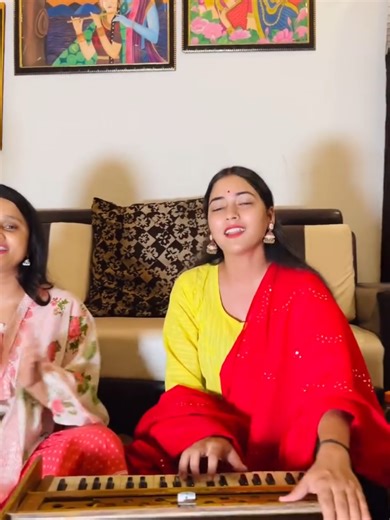 Radha Radha Radha Radha #krishnabhajan #radhakrishna #bhajan #tiktok #shortvideo