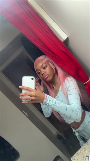 Shaima Niara 🦋🩷 (@shaimaniara)’s videos with Sex Me - Big YBA